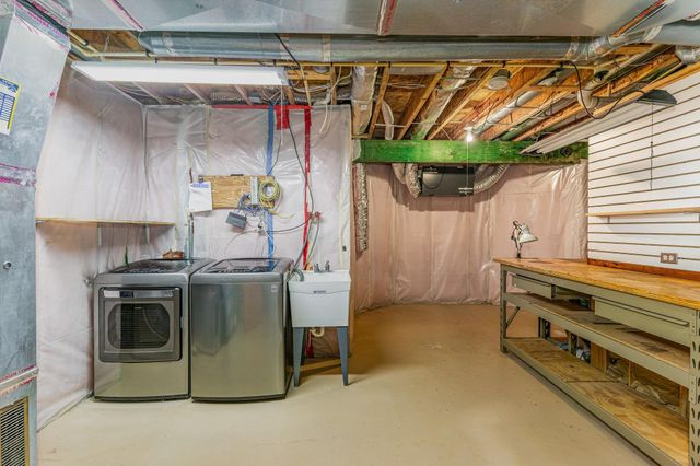 912 Aurora Circle, Red Wing, MN 55066