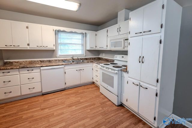 1622 Hampton Road NW, Huntsville, AL 35816