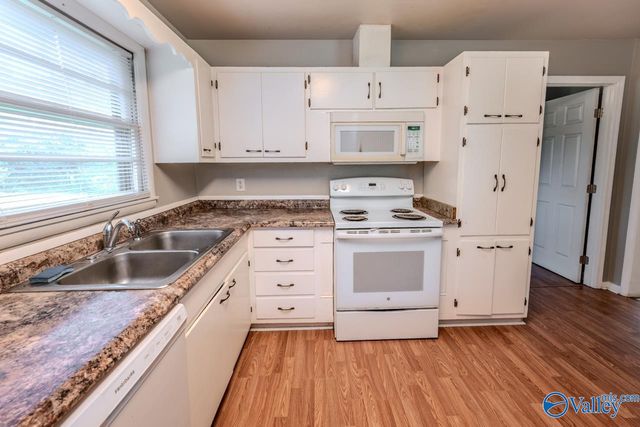 1622 Hampton Road NW, Huntsville, AL 35816