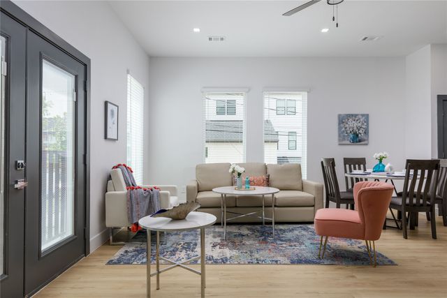 2801 Weisenberger Street 101, Fort Worth, TX 76107