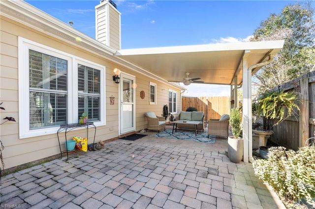 5006 Heathridge Terrace, Greensboro, NC 27410