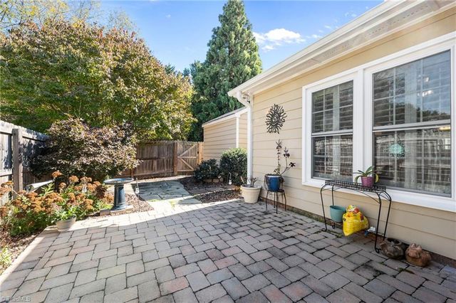 5006 Heathridge Terrace, Greensboro, NC 27410