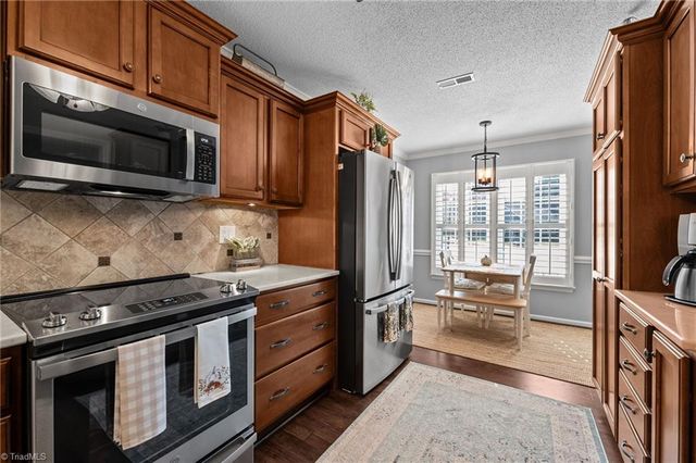 5006 Heathridge Terrace, Greensboro, NC 27410