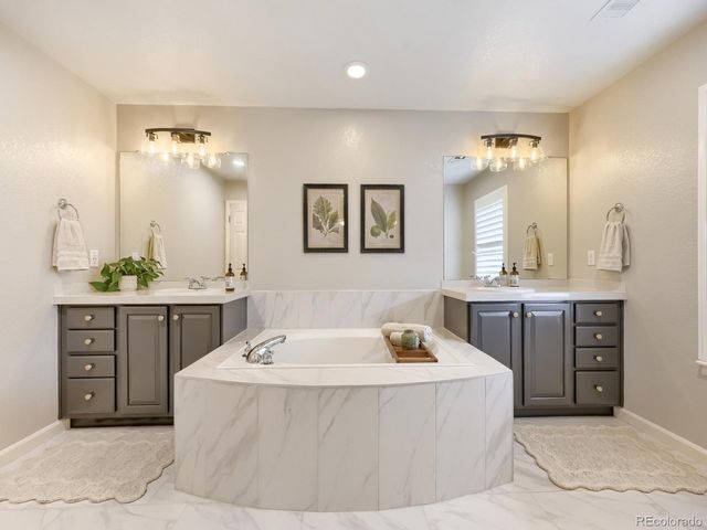 8327 Braun Ct, Arvada, CO 80005