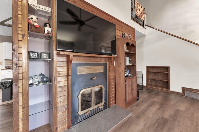 1541 S Wild Oaks Drive, Nixa, MO 65714