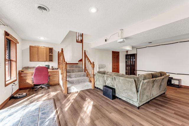 1541 S Wild Oaks Drive, Nixa, MO 65714