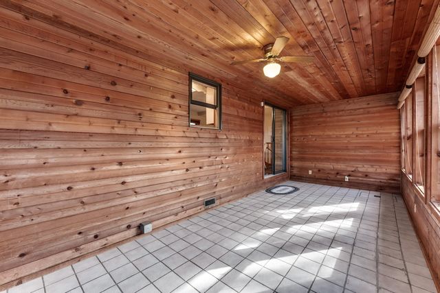 1541 S Wild Oaks Drive, Nixa, MO 65714