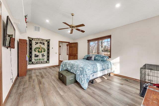 1541 S Wild Oaks Drive, Nixa, MO 65714