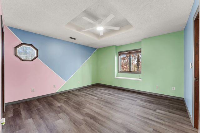 1541 S Wild Oaks Drive, Nixa, MO 65714