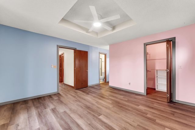 1541 S Wild Oaks Drive, Nixa, MO 65714