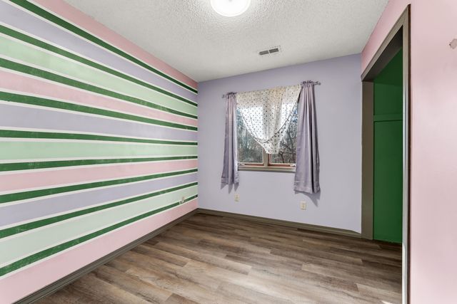 1541 S Wild Oaks Drive, Nixa, MO 65714