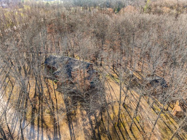 1541 S Wild Oaks Drive, Nixa, MO 65714