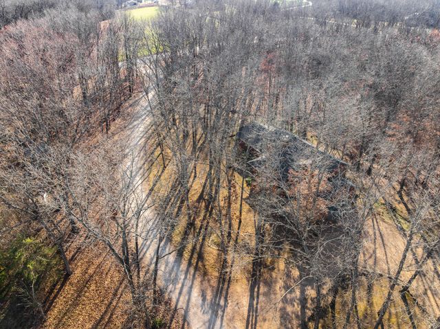 1541 S Wild Oaks Drive, Nixa, MO 65714