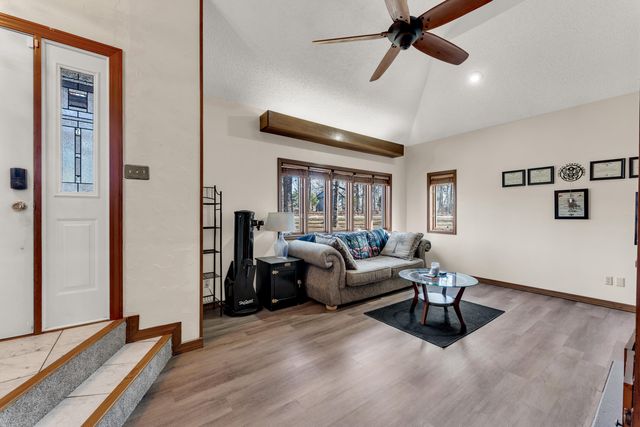 1541 S Wild Oaks Drive, Nixa, MO 65714