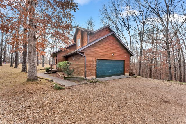 1541 S Wild Oaks Drive, Nixa, MO 65714