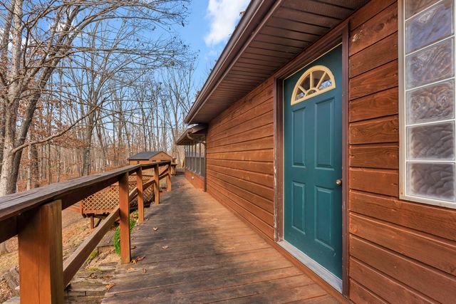 1541 S Wild Oaks Drive, Nixa, MO 65714