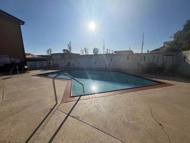 535 E 223rd 12, Carson, CA 90745