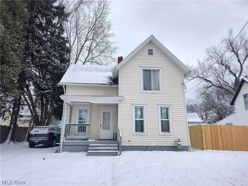 681 Madison Street, Conneaut, OH 44030