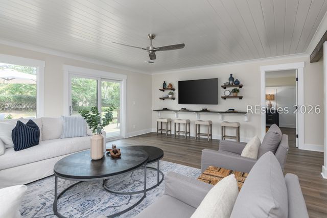 45 Queens Folly Rd Apt 672, Hilton Head Island, SC 29928