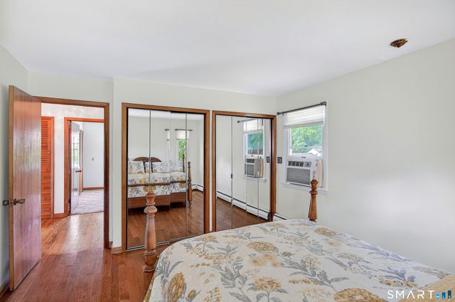 10 Horseshoe Drive, Danbury, CT 06811