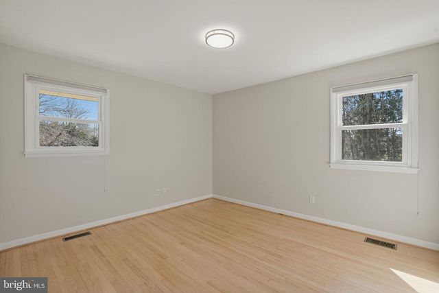 1800 GAYFIELDS DR, Silver Spring, MD 20906