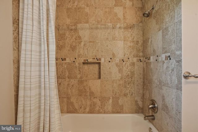 1800 GAYFIELDS DR, Silver Spring, MD 20906