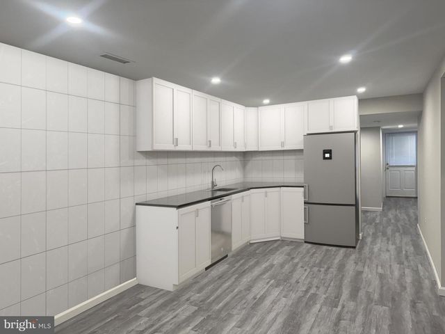 1800 GAYFIELDS DR, Silver Spring, MD 20906