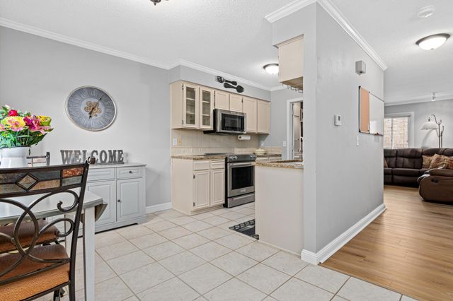 7093 146th Street W, Apple Valley, MN 55124