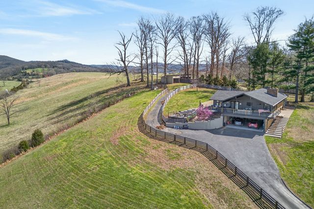 719 Monterey Hwy, Livingston, TN 38570