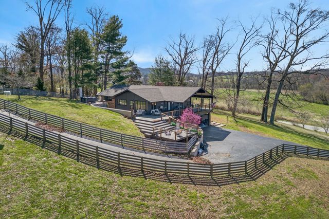 719 Monterey Hwy, Livingston, TN 38570