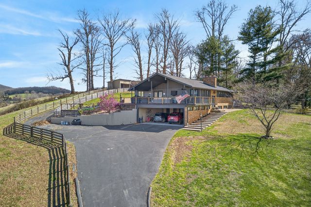 719 Monterey Hwy, Livingston, TN 38570