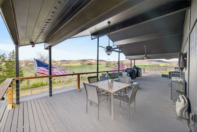 719 Monterey Hwy, Livingston, TN 38570