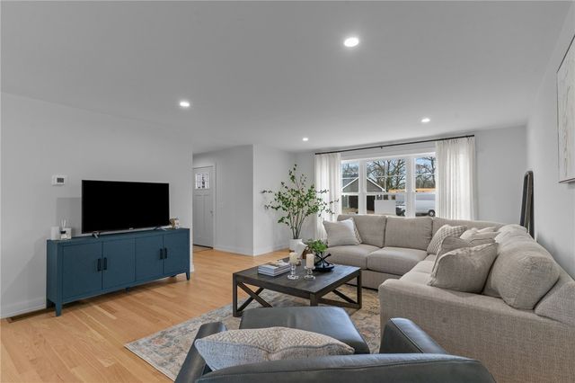 106 Child Lane, Warwick, RI 02886