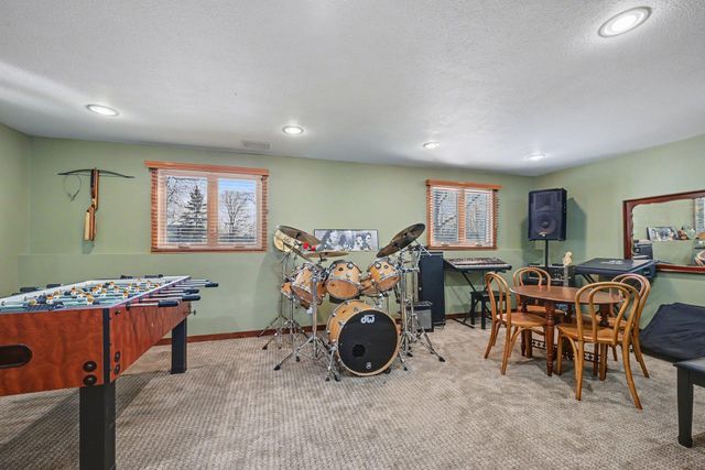 630 Tyrol Lane, Shakopee, MN 55379