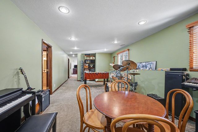 630 Tyrol Lane, Shakopee, MN 55379