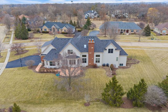 1211 Coyote Trail, Hampshire, IL 60140