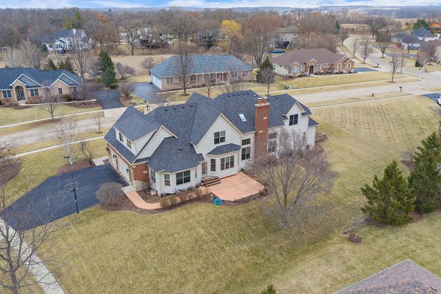 1211 Coyote Trail, Hampshire, IL 60140