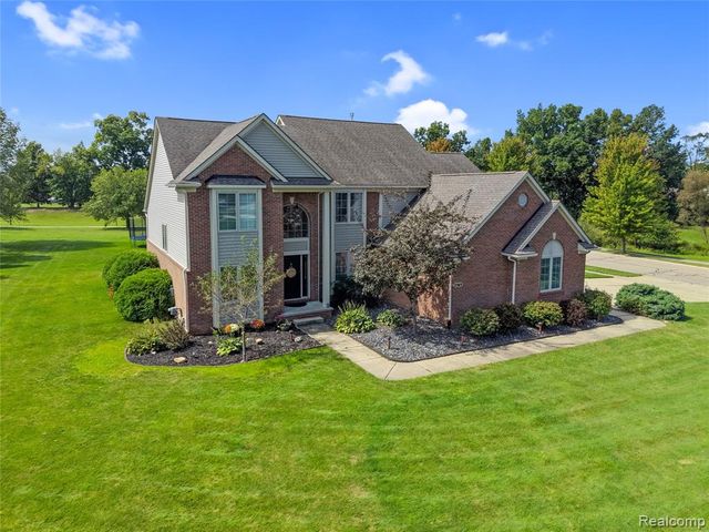 2303 Arciero Court, Howell, MI 48855