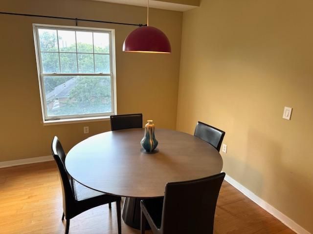 619 8th Street SE 409, Minneapolis, MN 55414