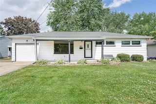961 Adrian Circle, Girard, OH 44420