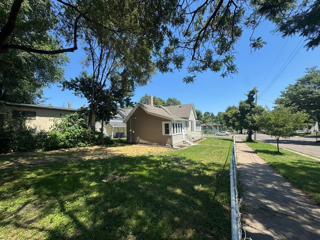 989 Marion Street, Saint Paul, MN 55117 — photo 4
