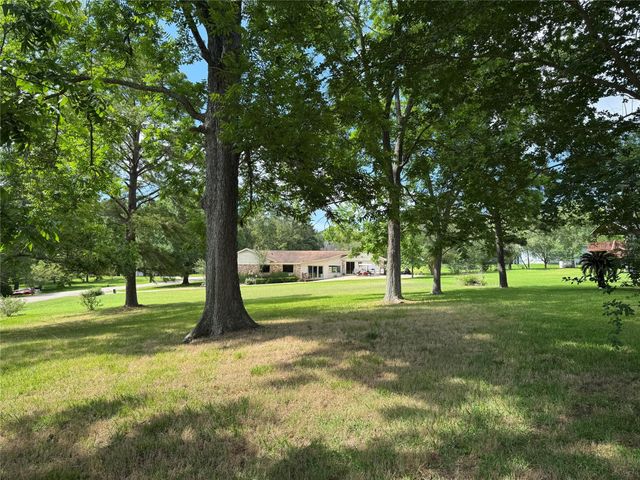 35 Imperial Circle, Coldspring, TX 77331