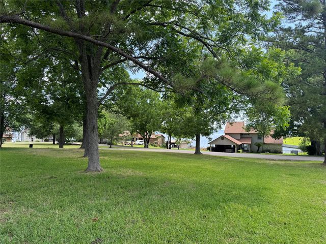 35 Imperial Circle, Coldspring, TX 77331