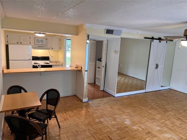 200 N BAYSHORE BOULEVARD 105, Clearwater, FL 33759