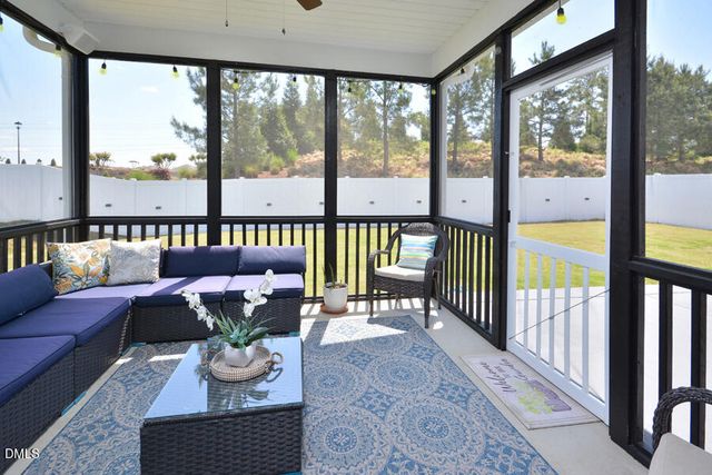 490 Mallard Loop Drive, Clayton, NC 27527