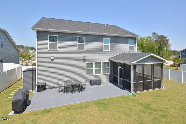 490 Mallard Loop Drive, Clayton, NC 27527