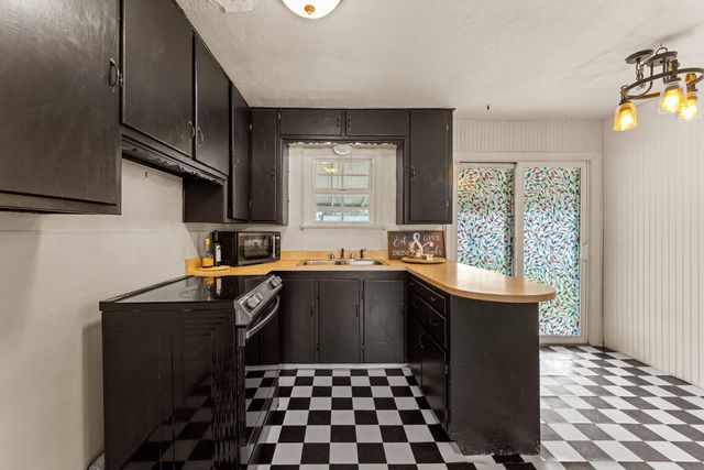 1107 SW Bridge Street, Grants Pass, OR 97526