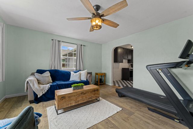 1107 SW Bridge Street, Grants Pass, OR 97526