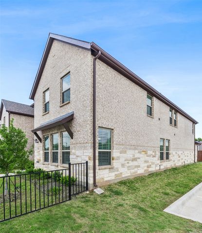 6020 Bursey Road, Watauga, TX 76148
