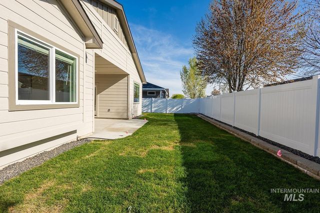 1114 Whitewater Way, Emmett, ID 83617